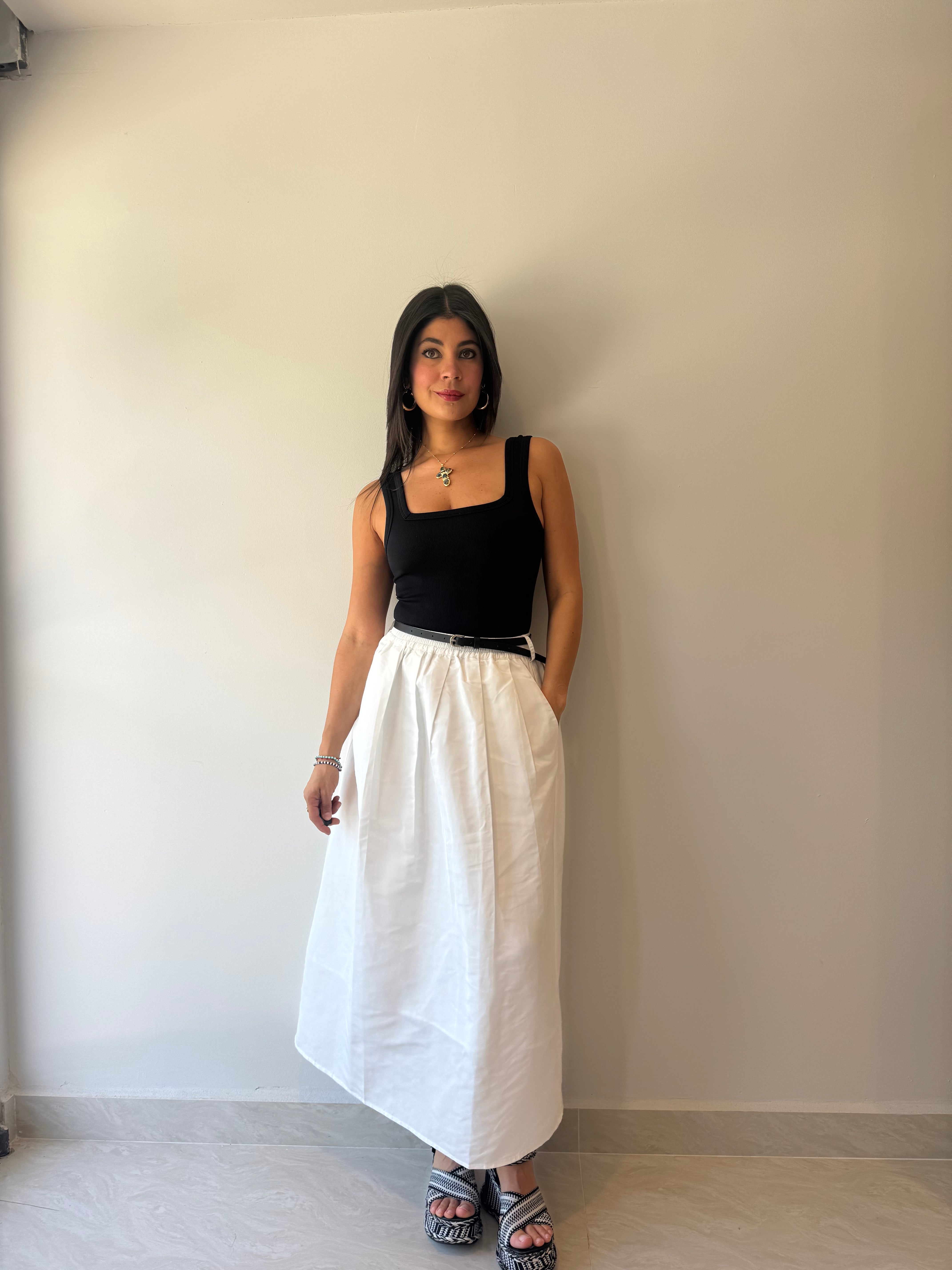 OFF EHITE SKIRT