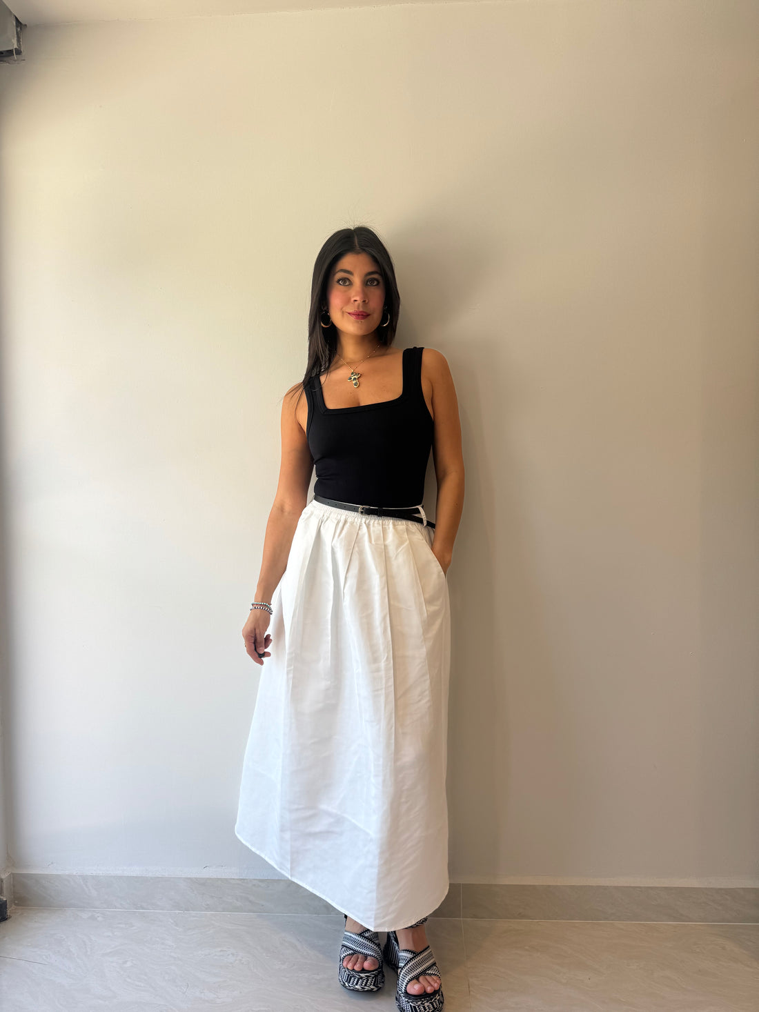 OFF EHITE SKIRT
