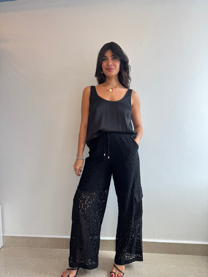 BLACK TROUSERS