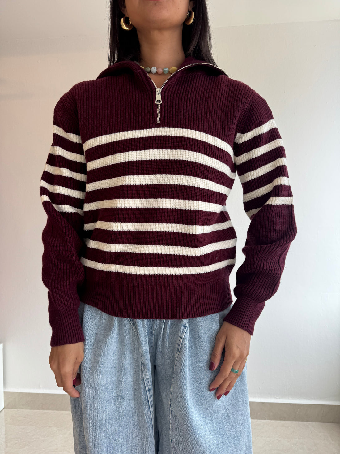 BURGUNDY SWEATER