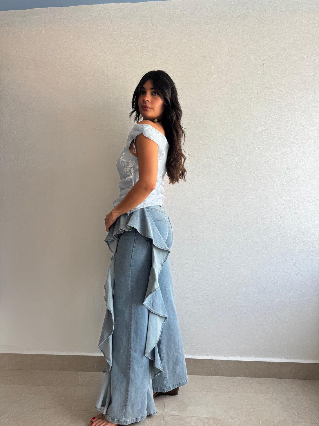 RUFFLE JEANS