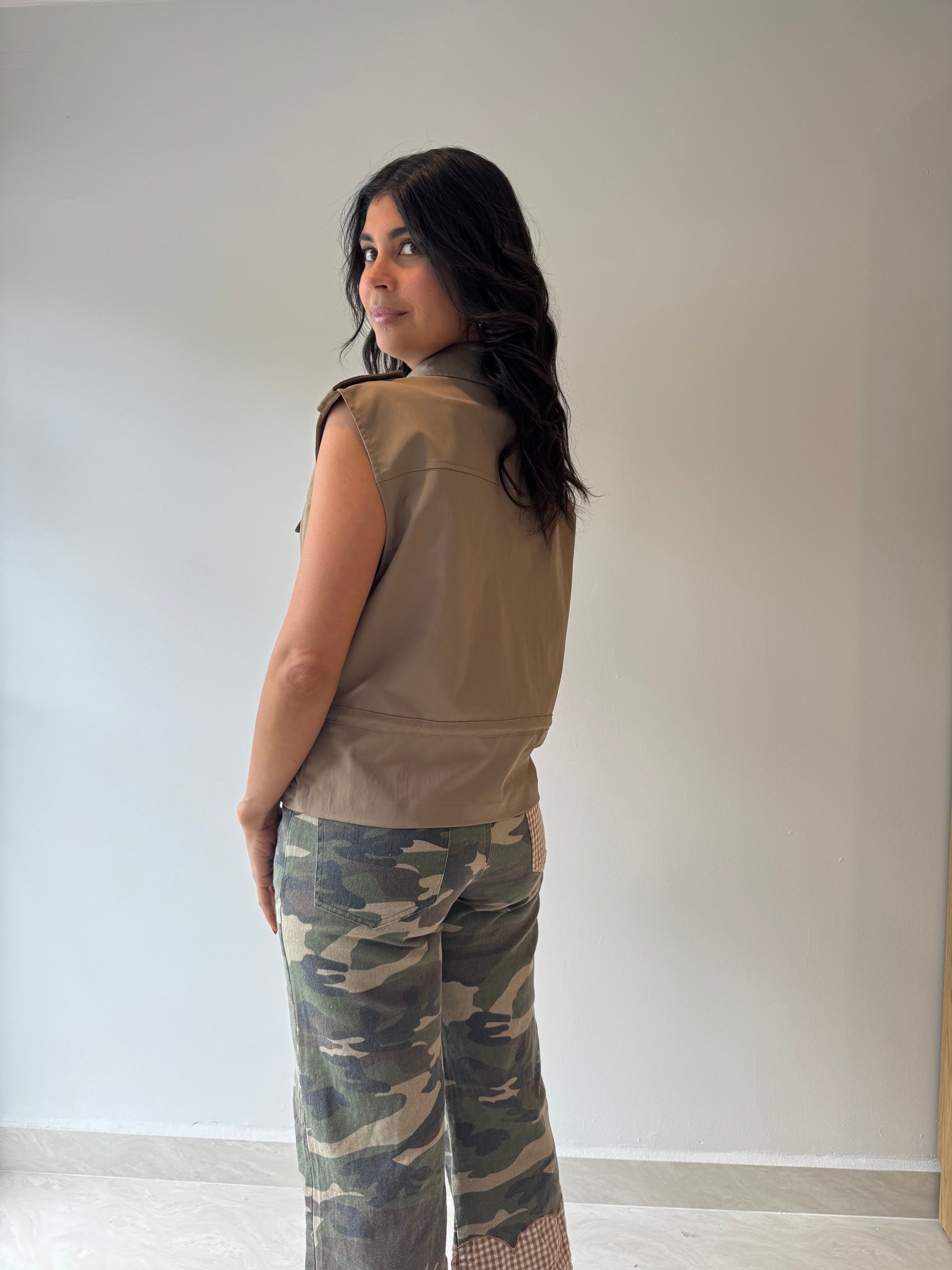 ANA VEST