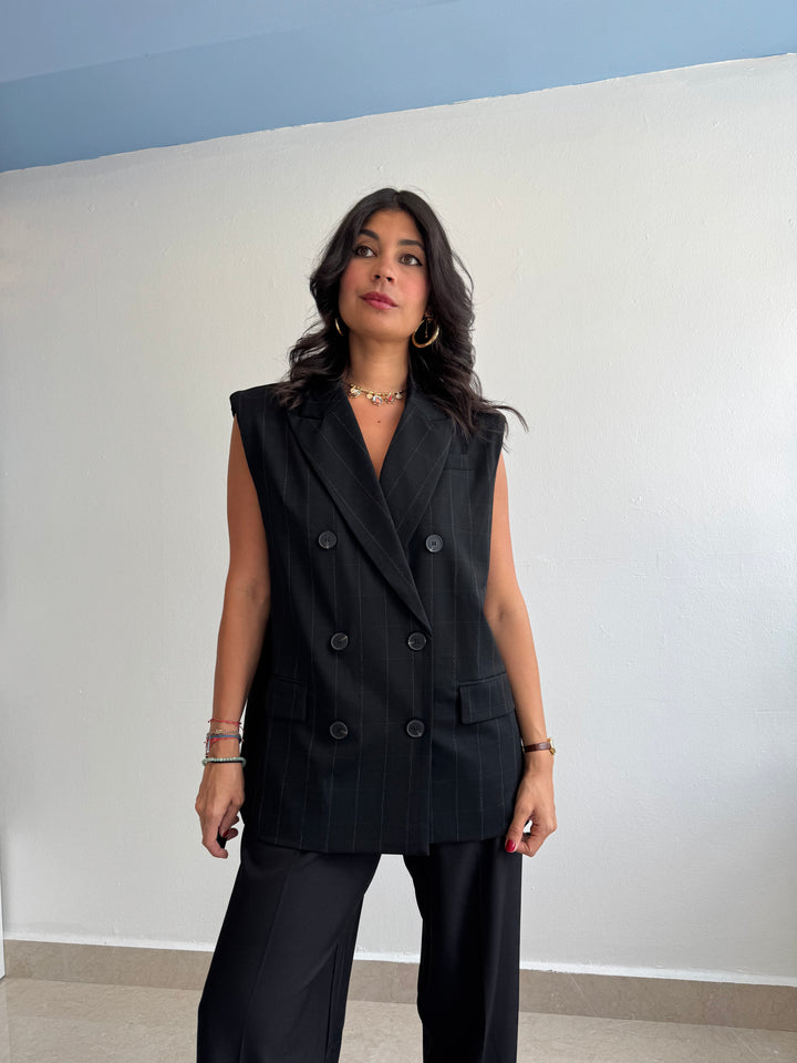 BLACK BLAZER