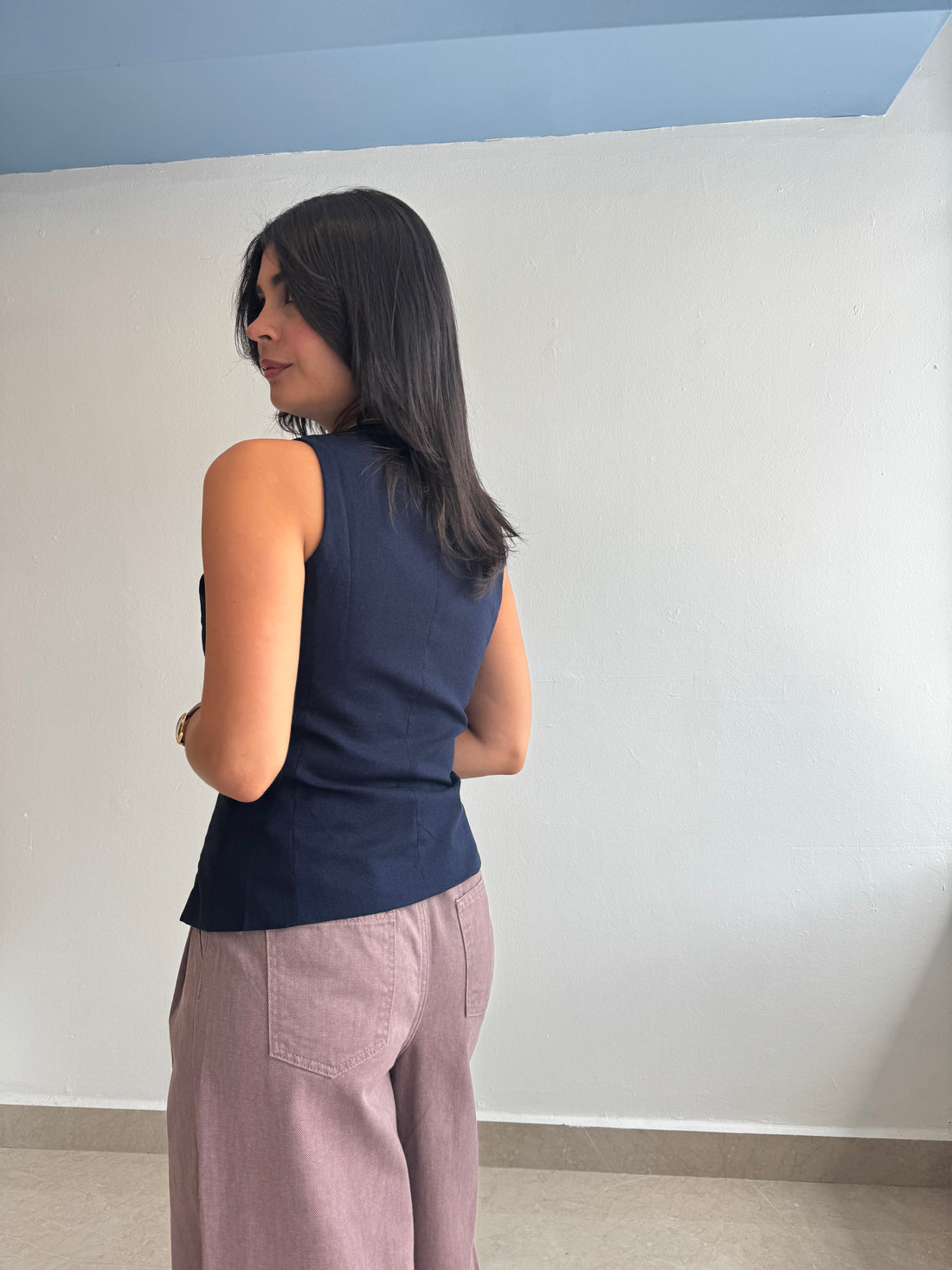 NAVY VEST