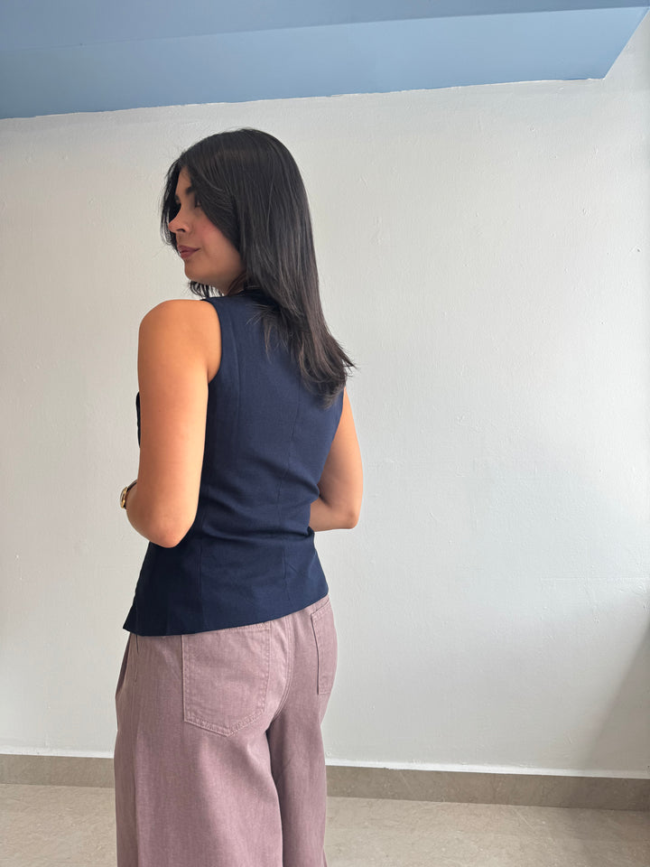 NAVY VEST