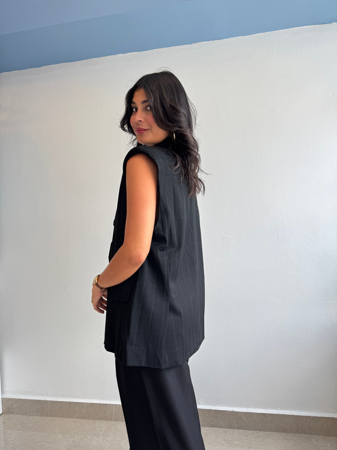 BLACK BLAZER