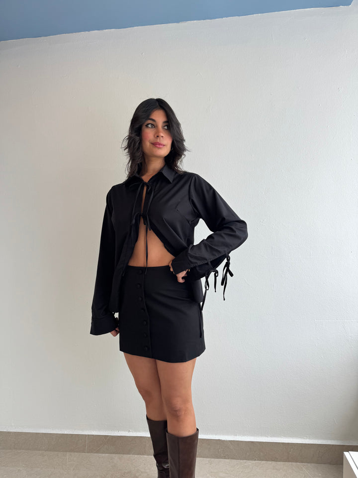 BLACK SKIRT
