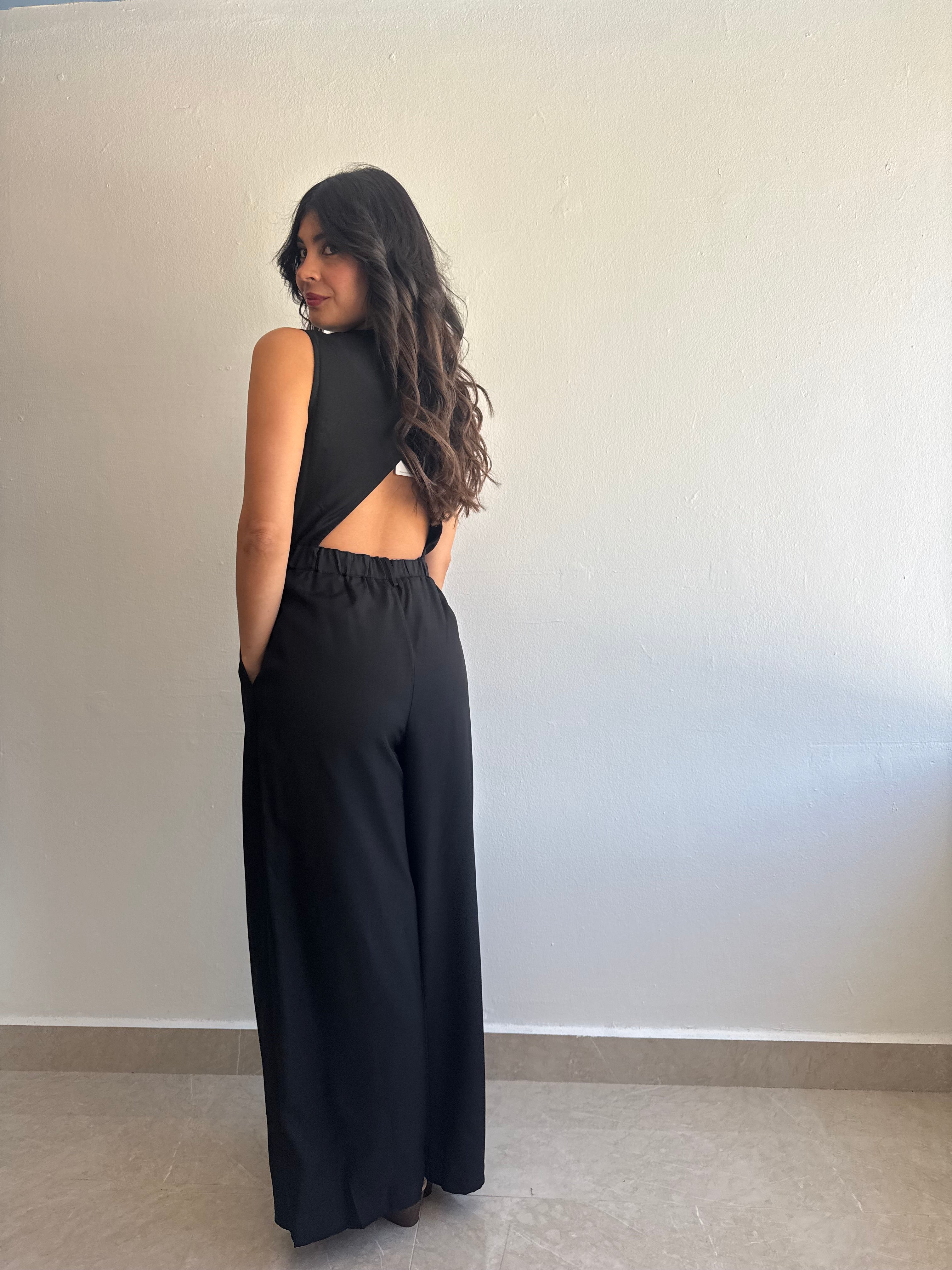 BLACK JUMPSUIT