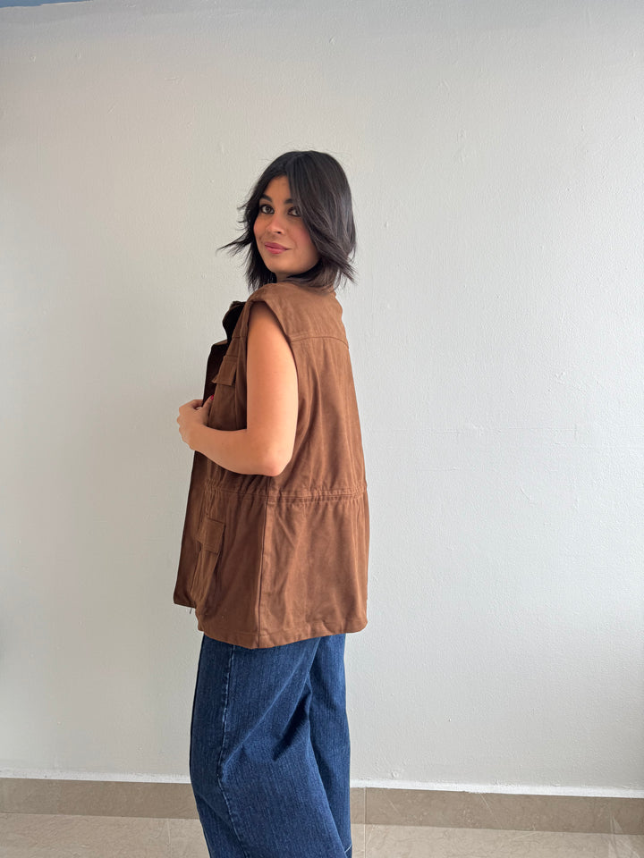 CHOCOLATE VEST