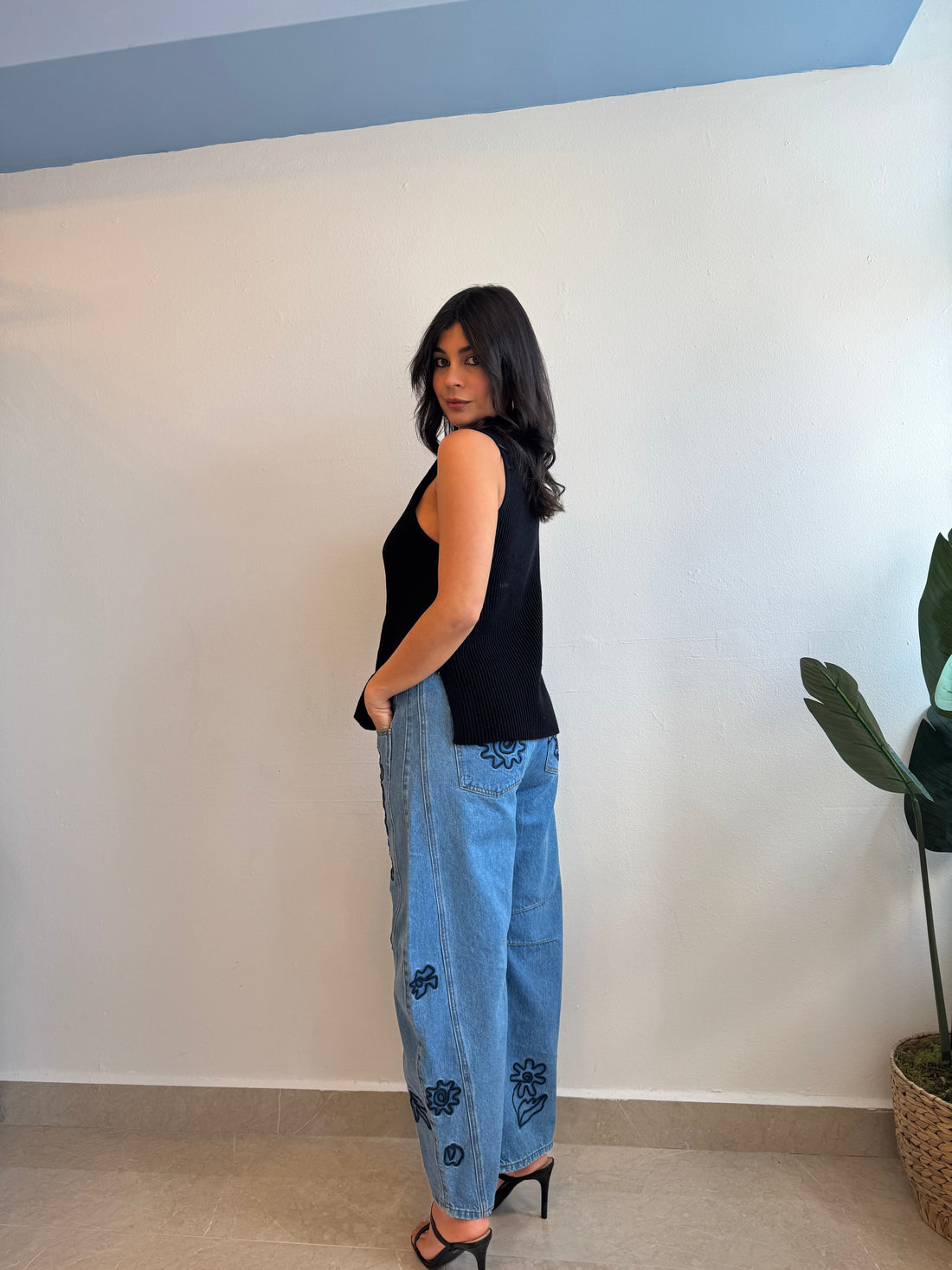 BARREL JEANS