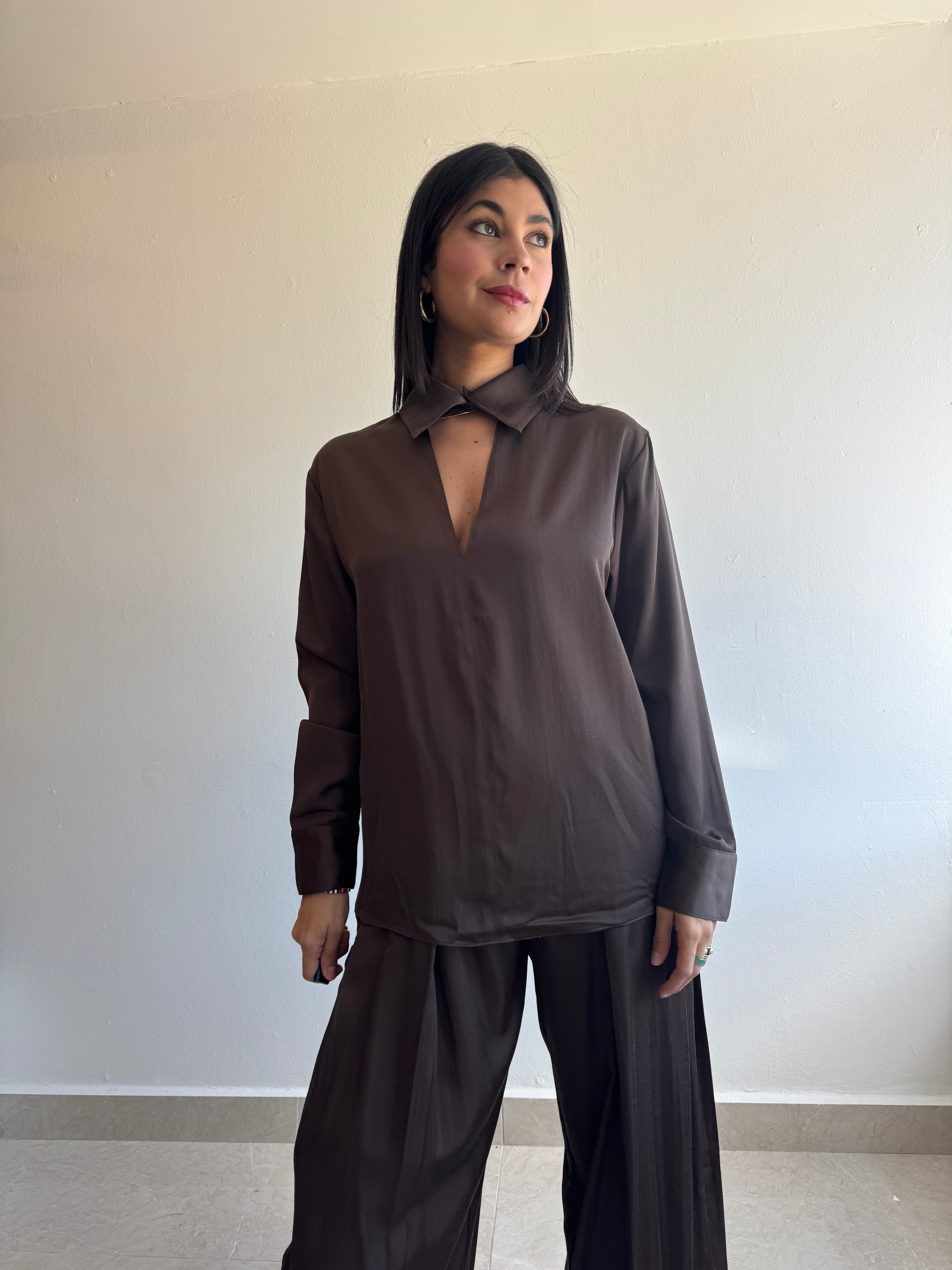 BROWN BLOUSE