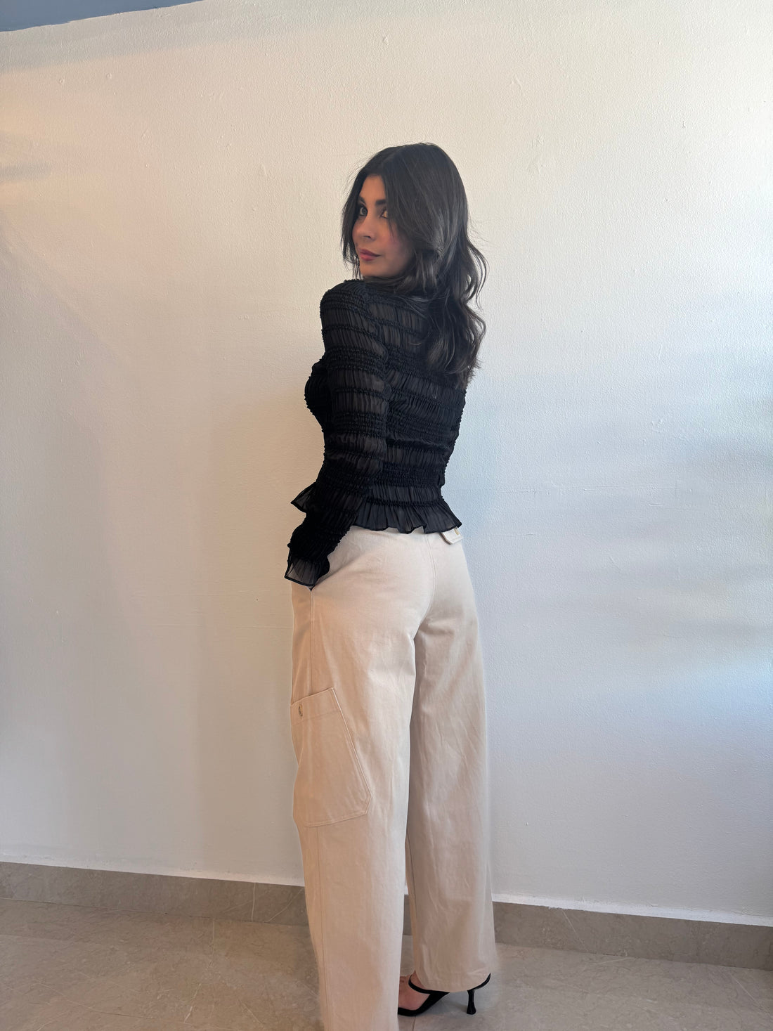 MOCHA JEANS