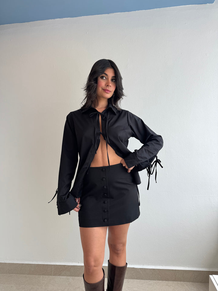 BLACK SKIRT