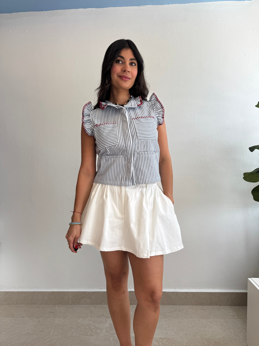 WHITE SKORT