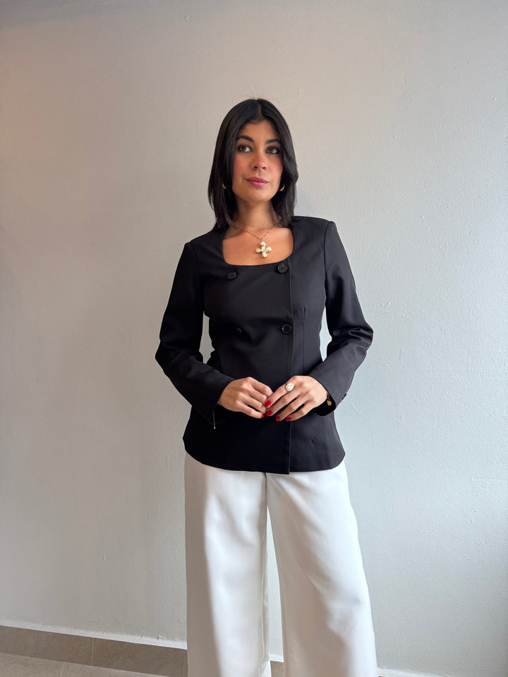 BLACK BLAZER