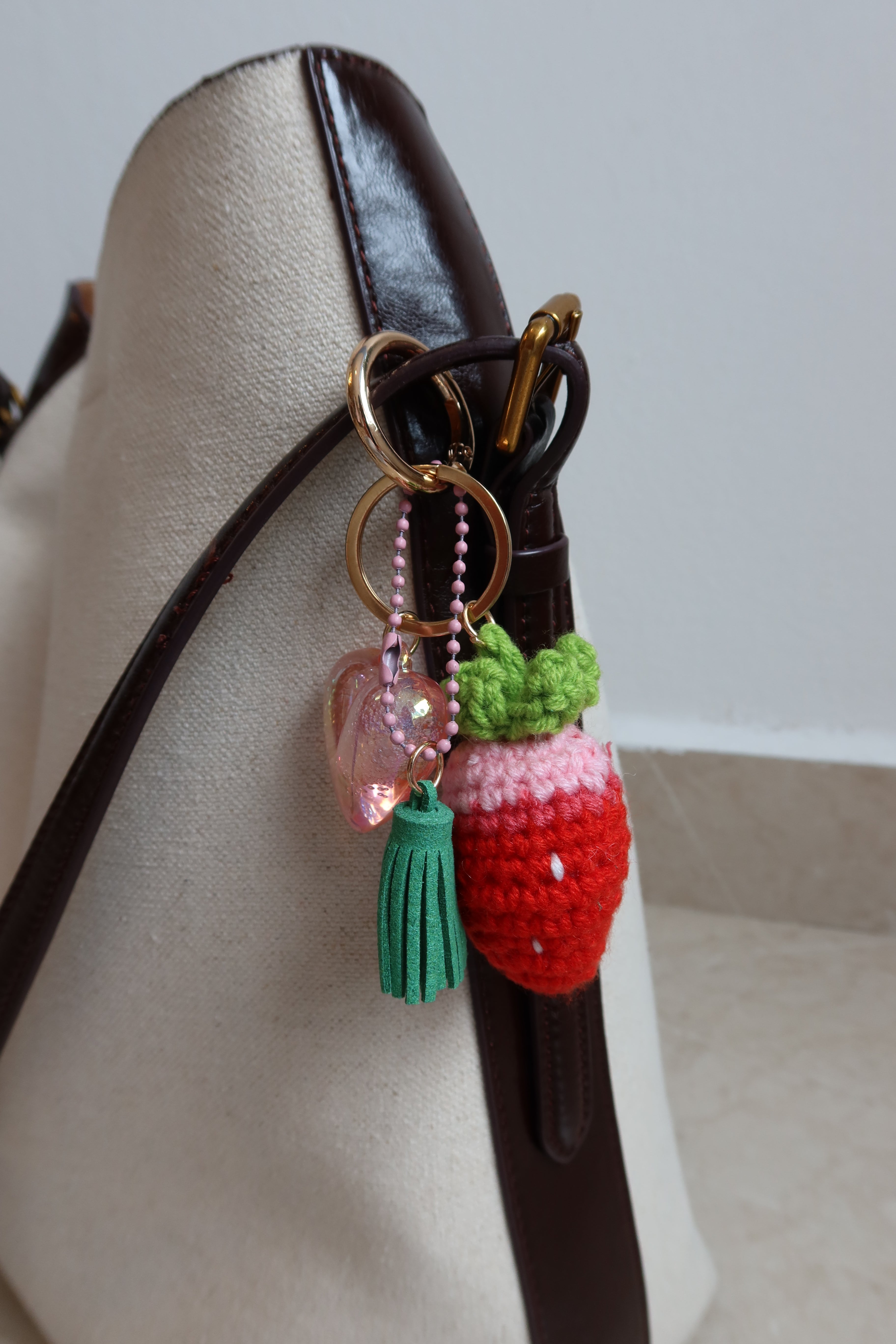 KEYCHAINS – Blue Velvet