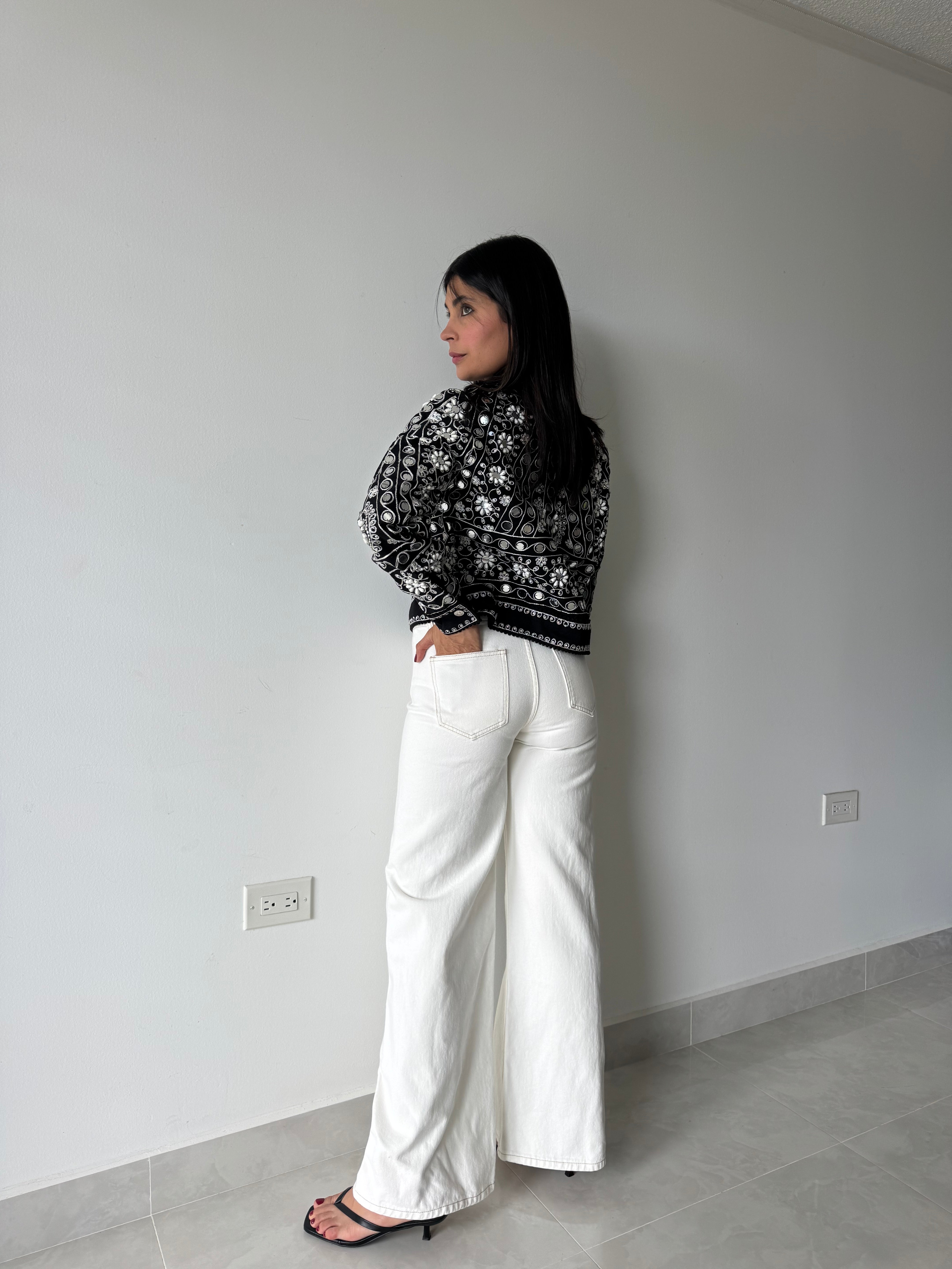 ECRU JEANS