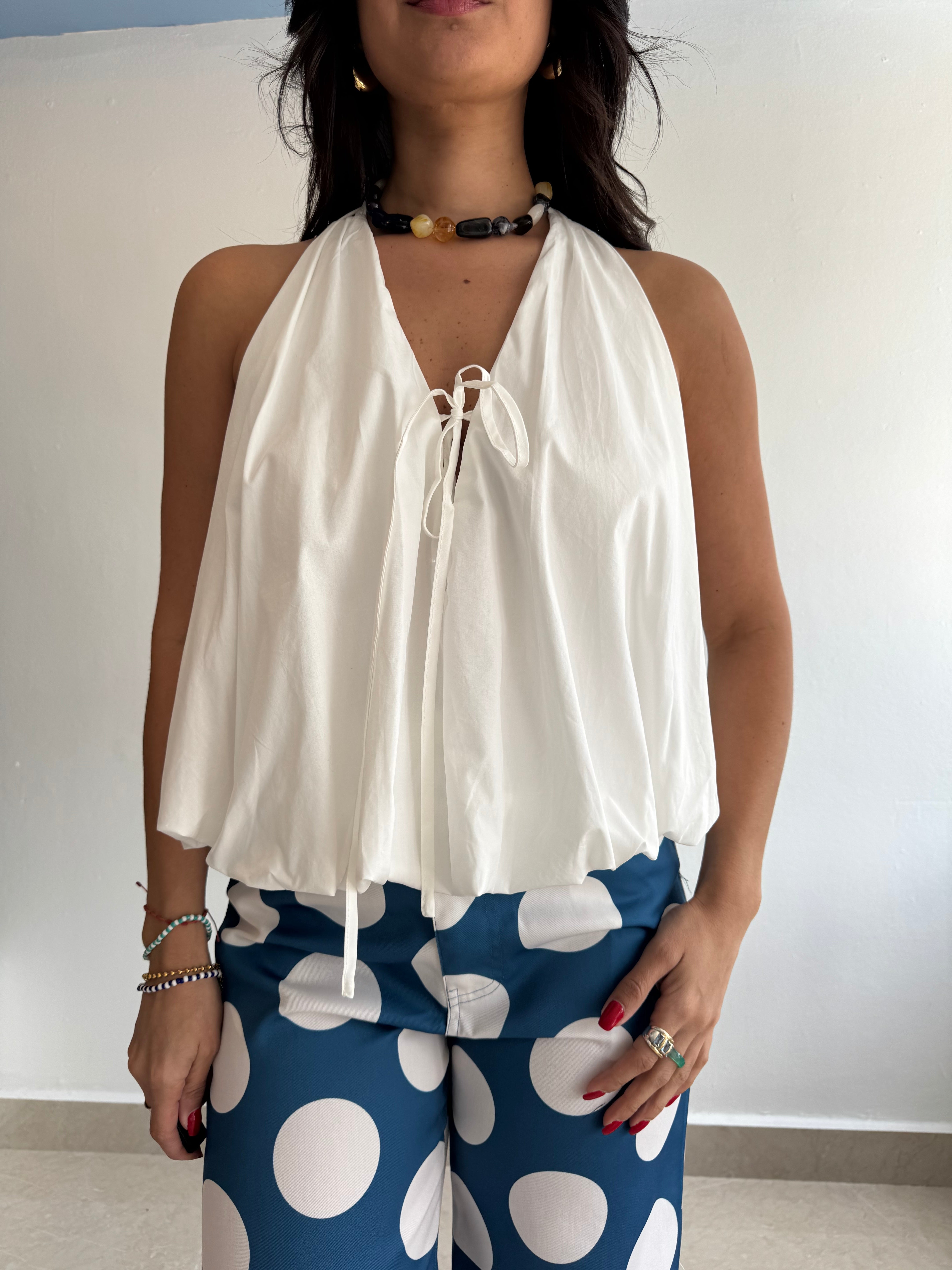 WHITE TOP