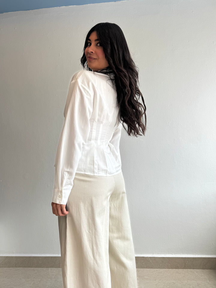 WHITE SHIRT