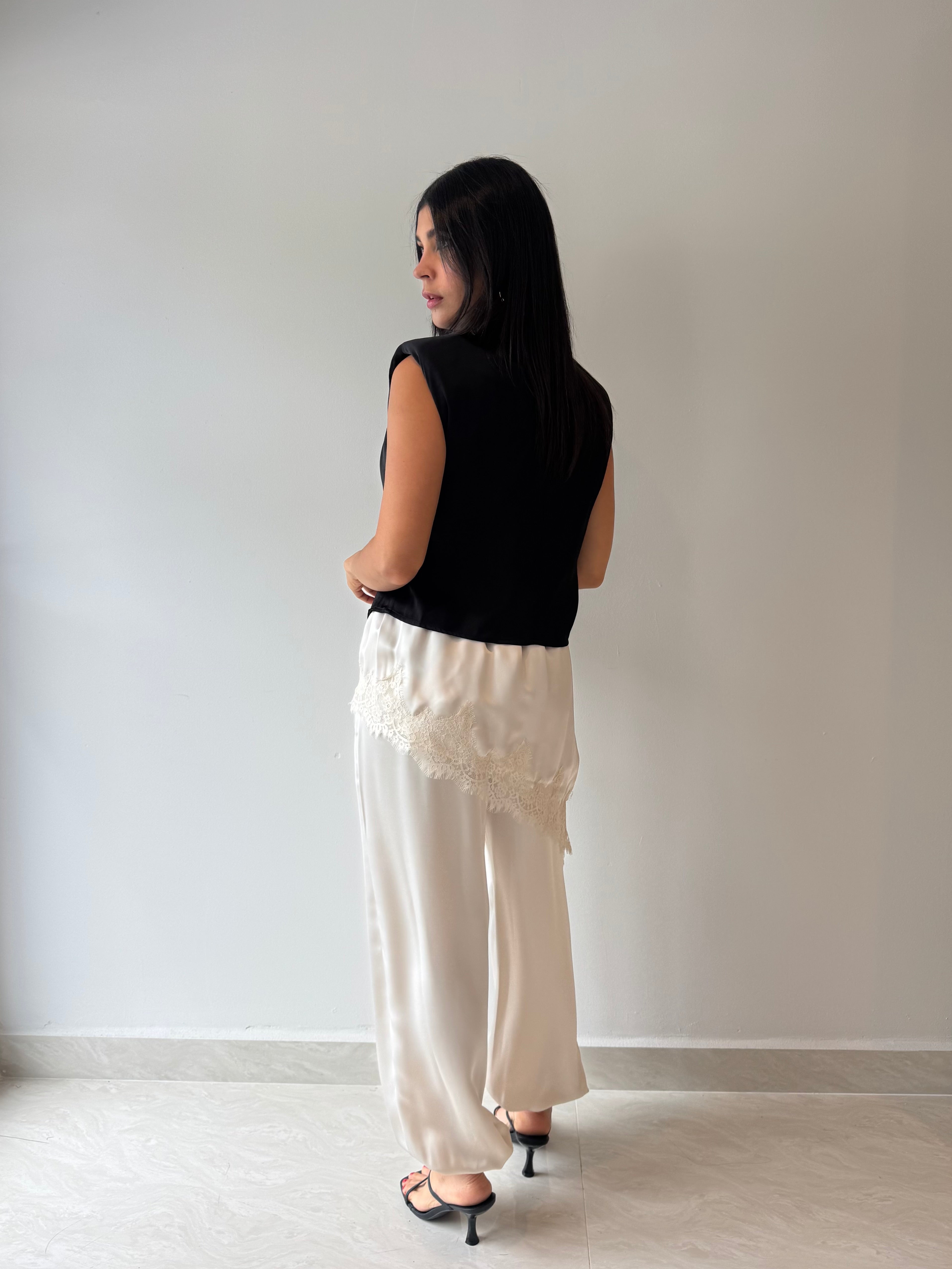 CREAM PANTS