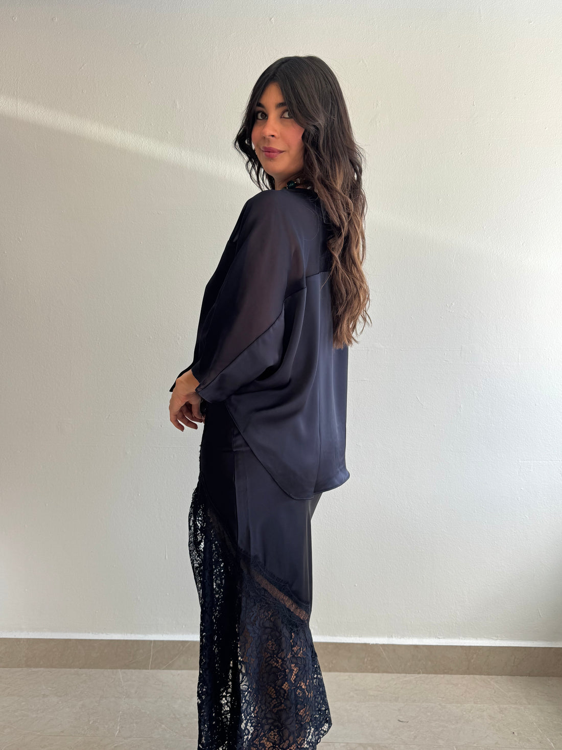 NAVY BLOUSE