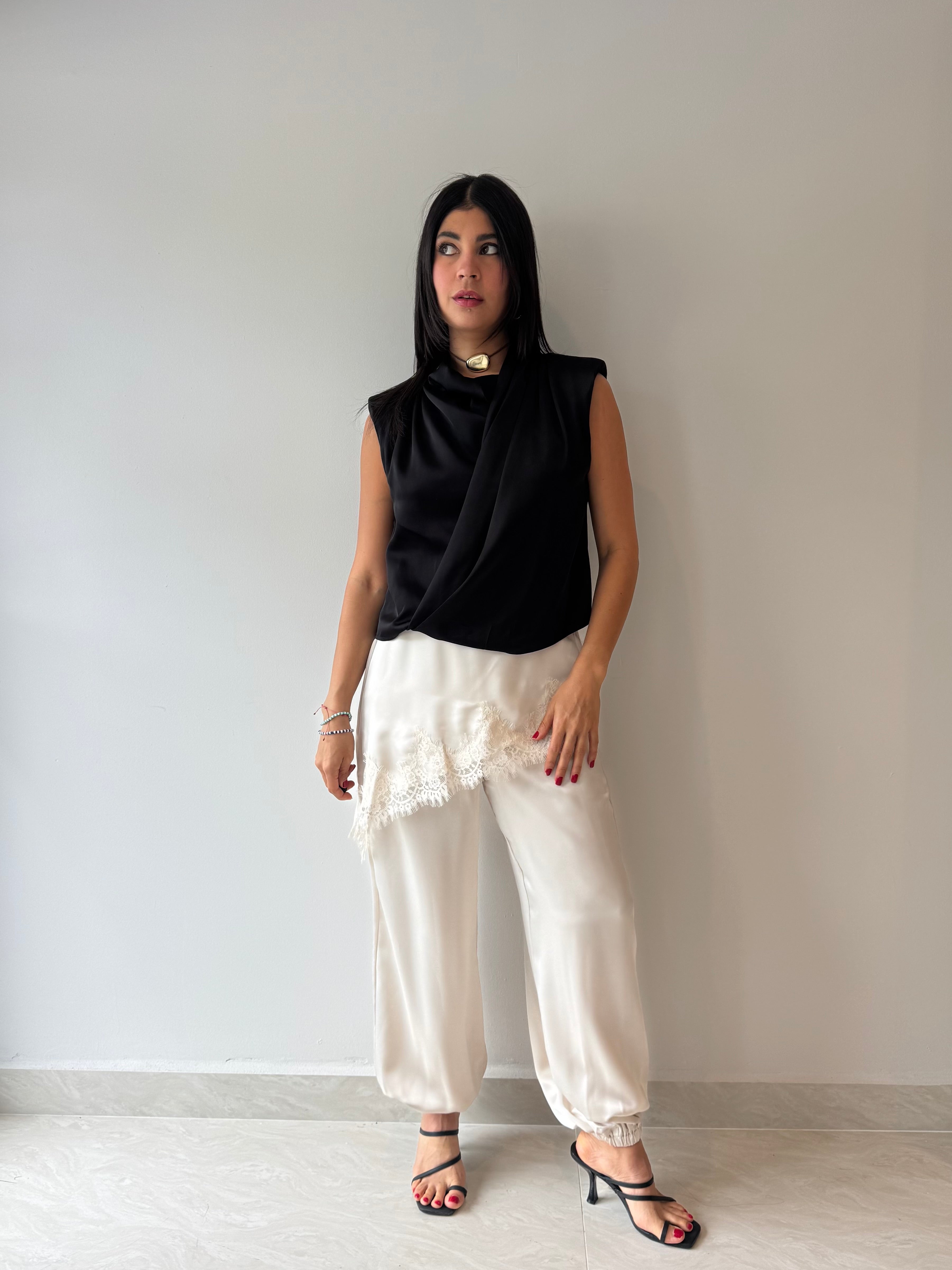 CREAM PANTS