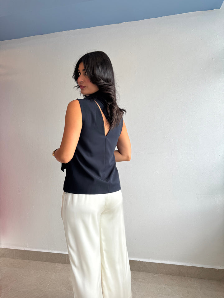 NAVY TOP