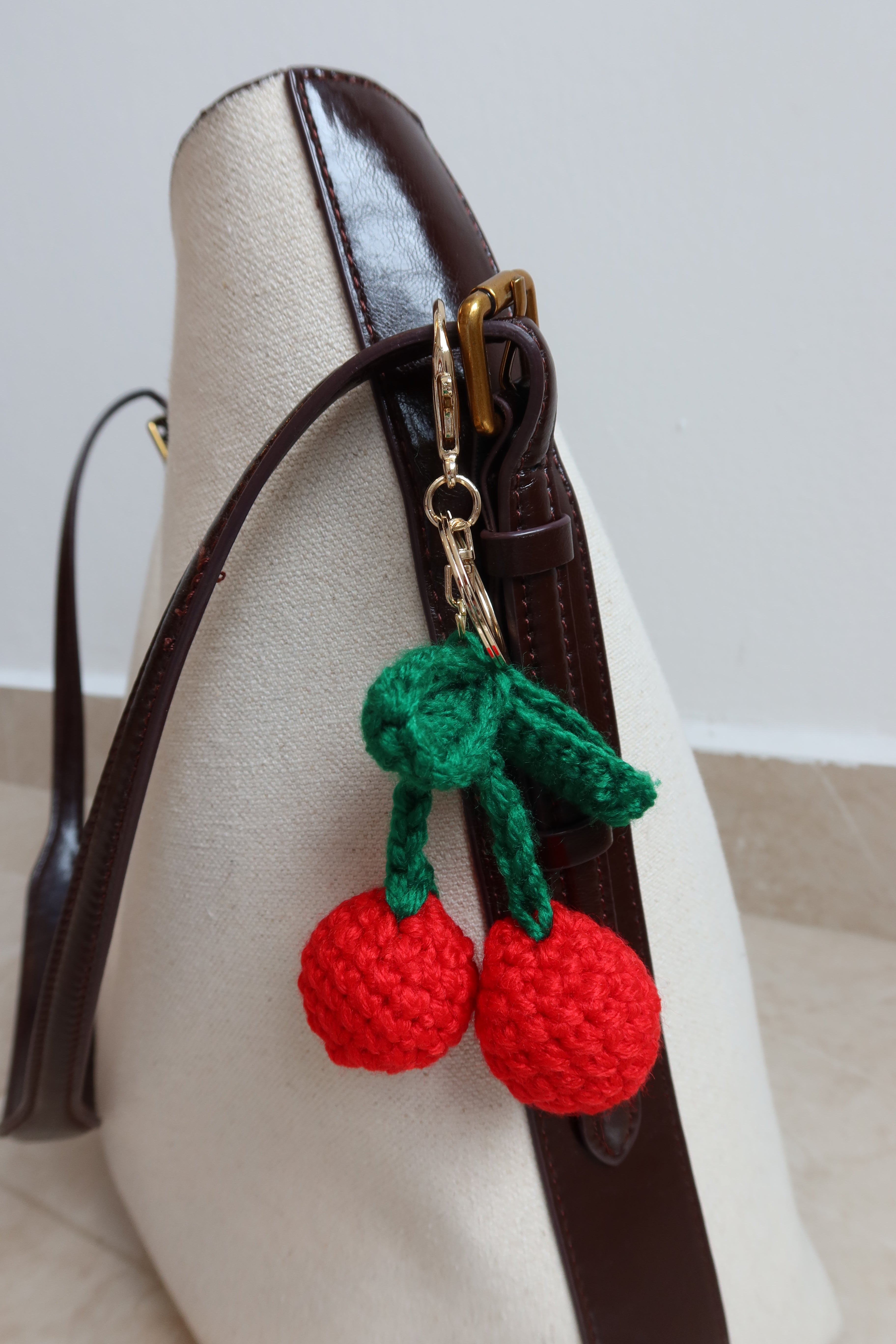 KEYCHAINS – Blue Velvet