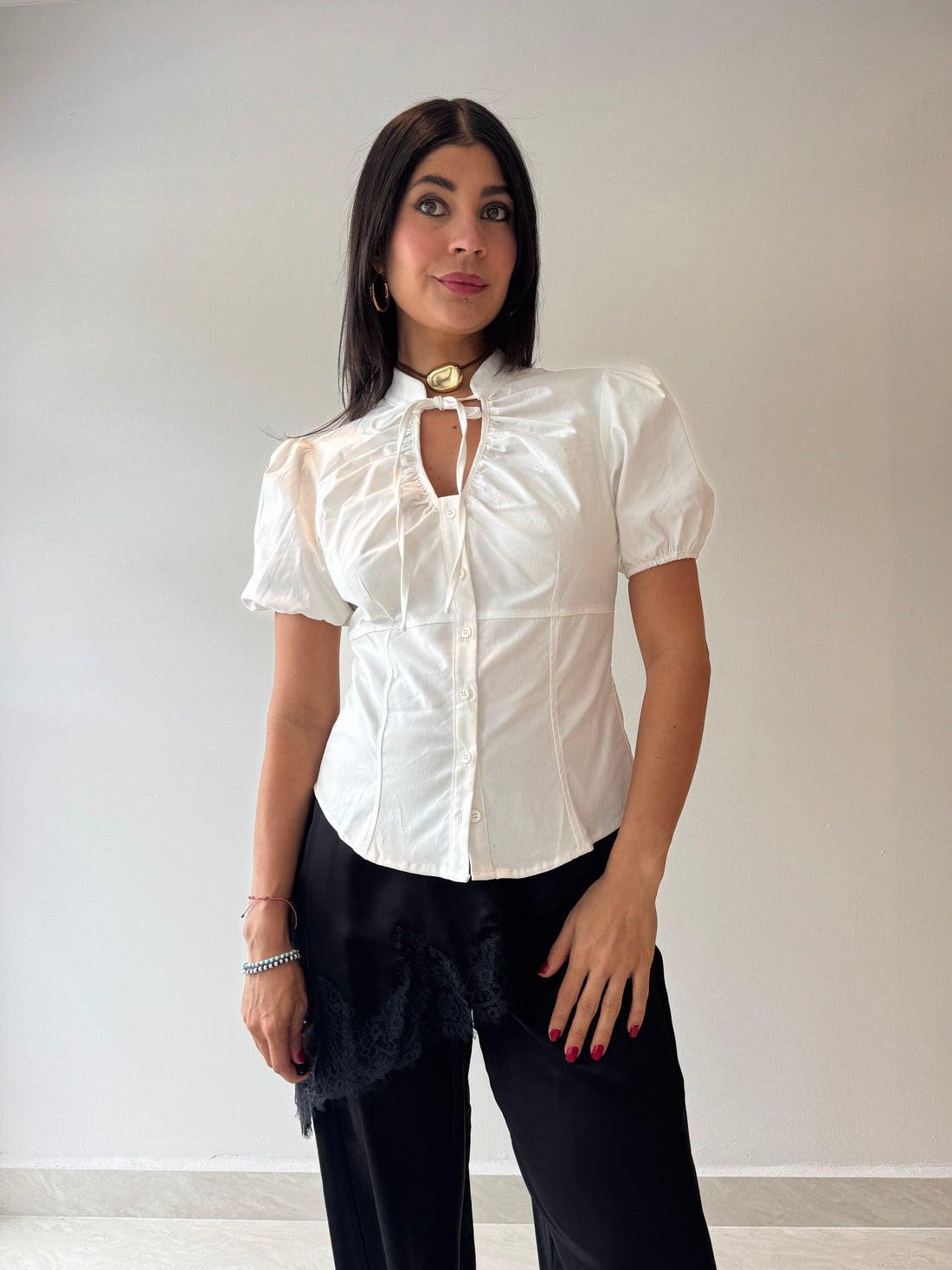 WHITE TOP