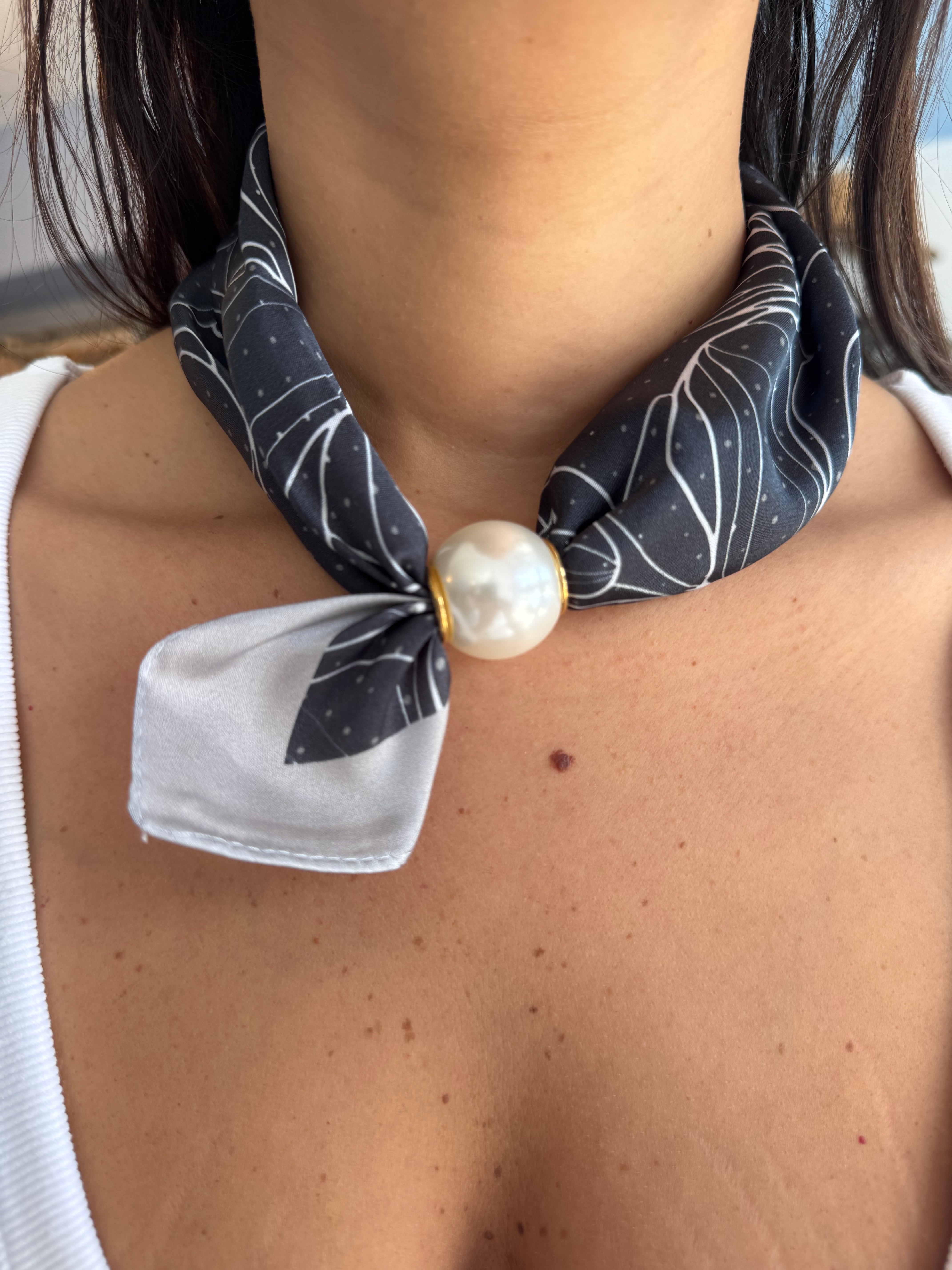 SEGOVIA NECKLACE