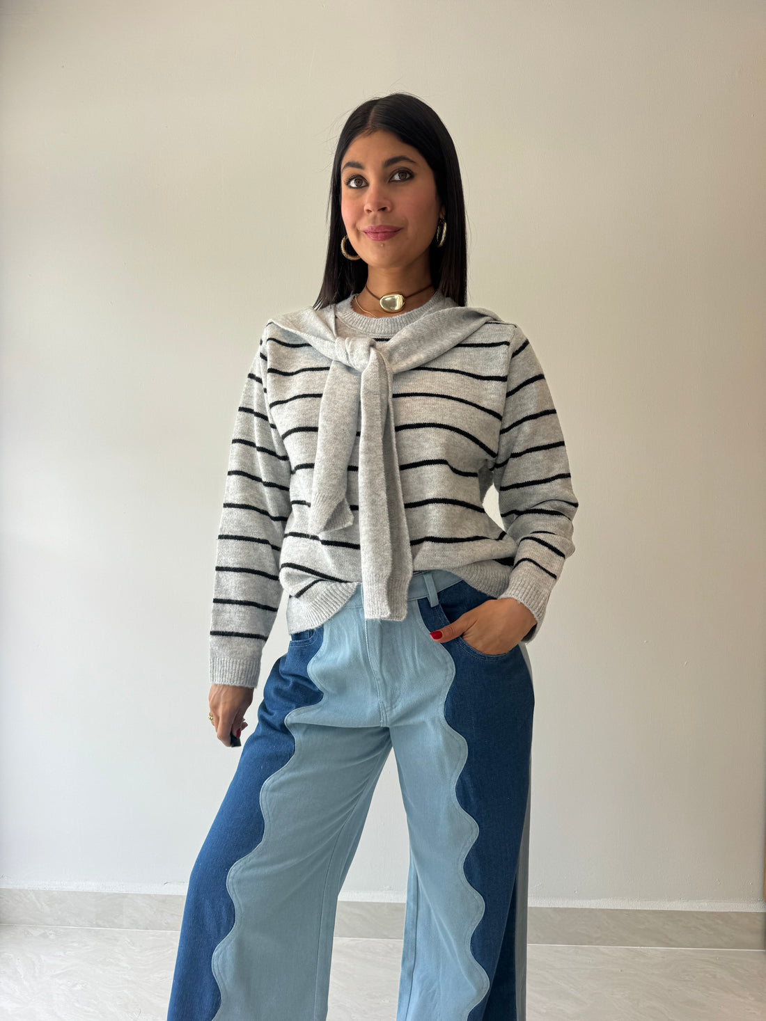 GREY SCARF TOP