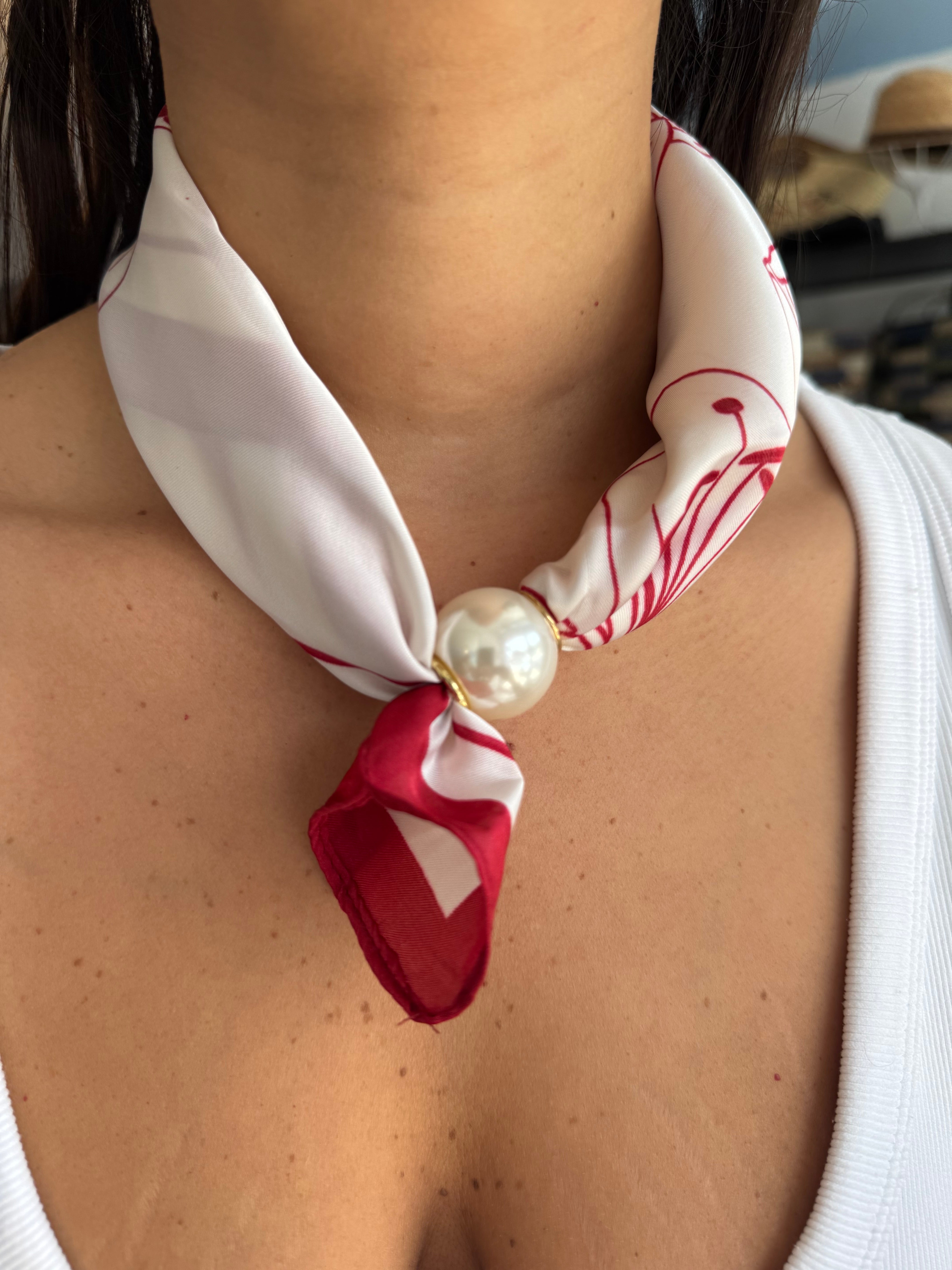 SEGOVIA NECKLACE