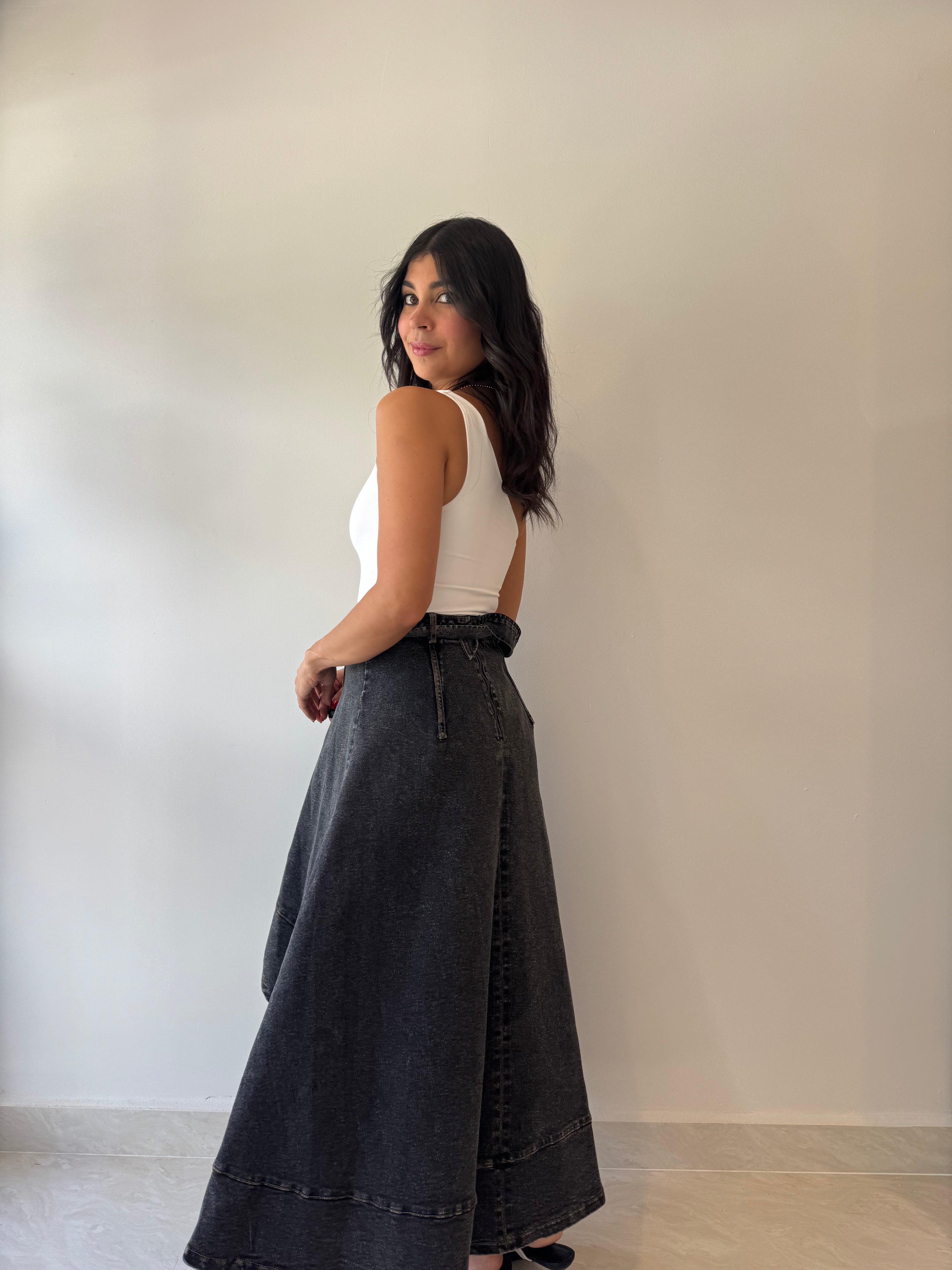 BLACK DENIM SKIRT