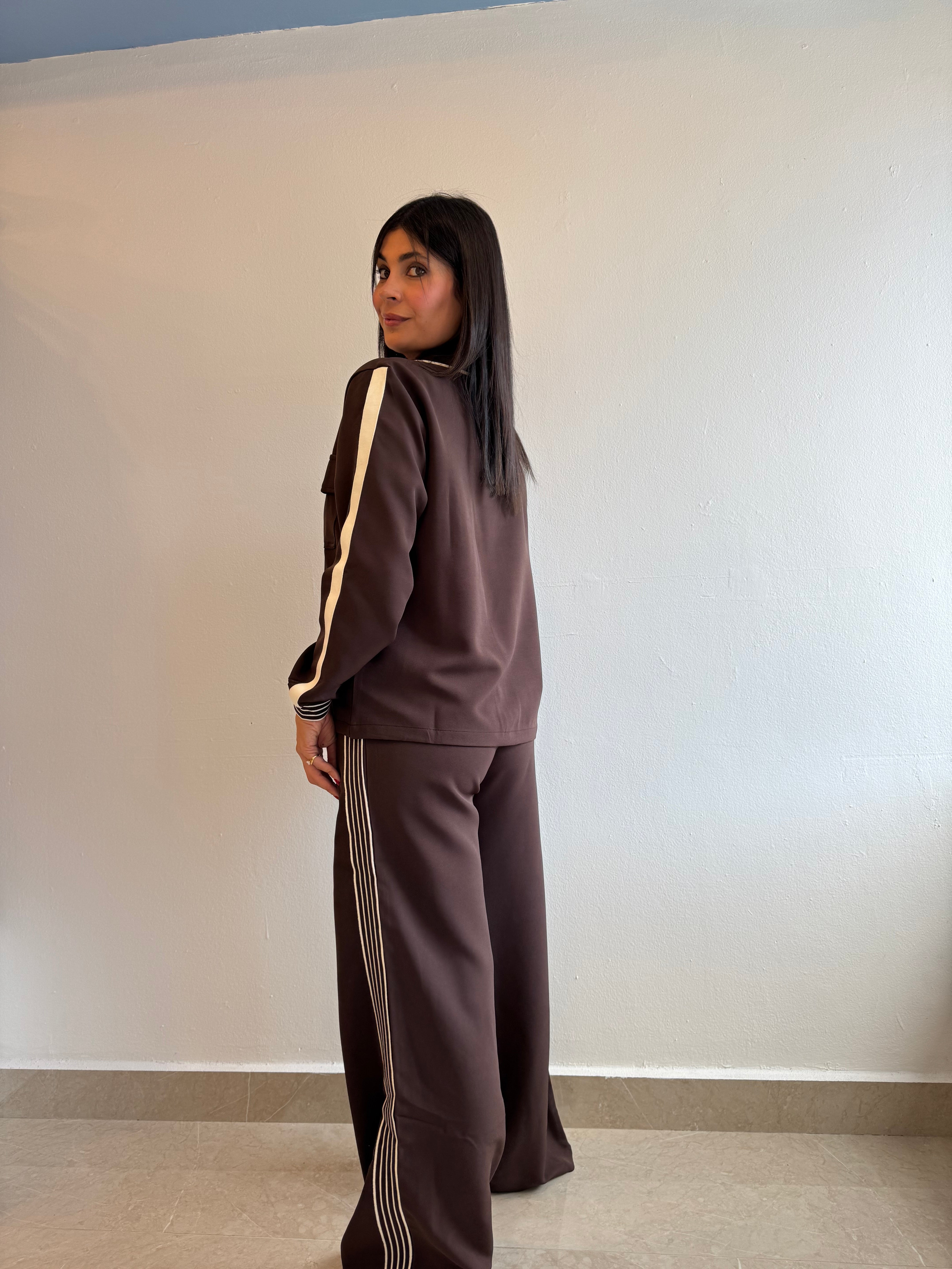 BROWN SET