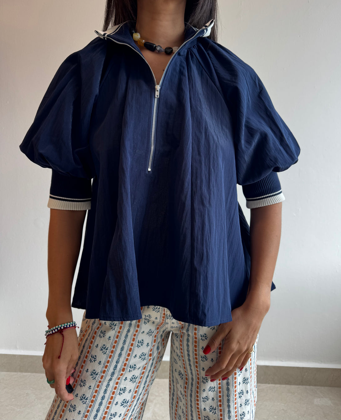 NAVY BLOUSE