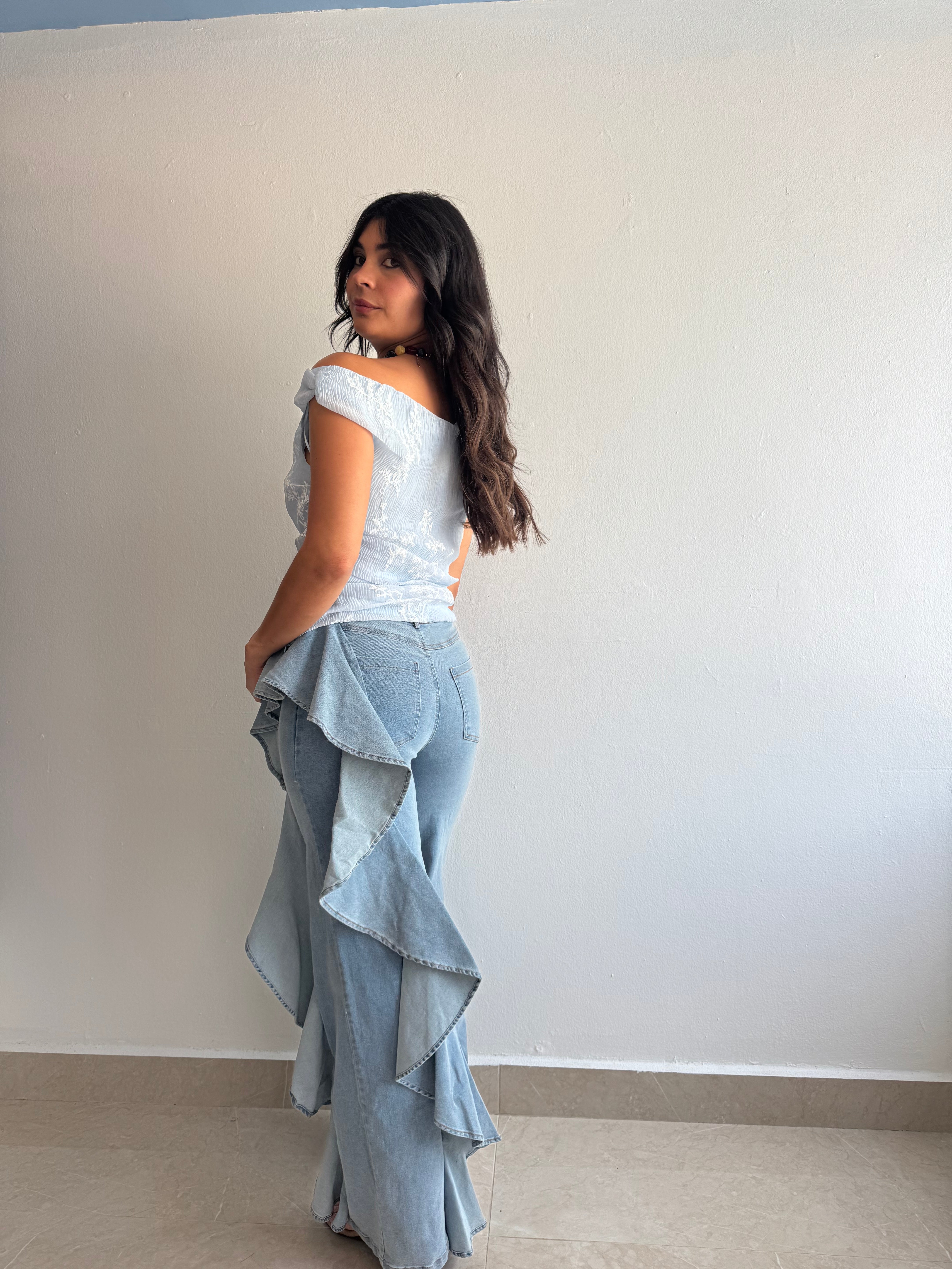 RUFFLE JEANS