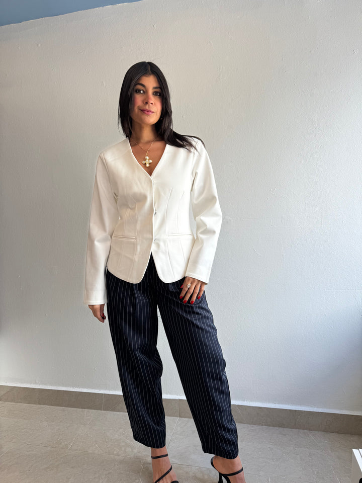 WHITE BLAZER