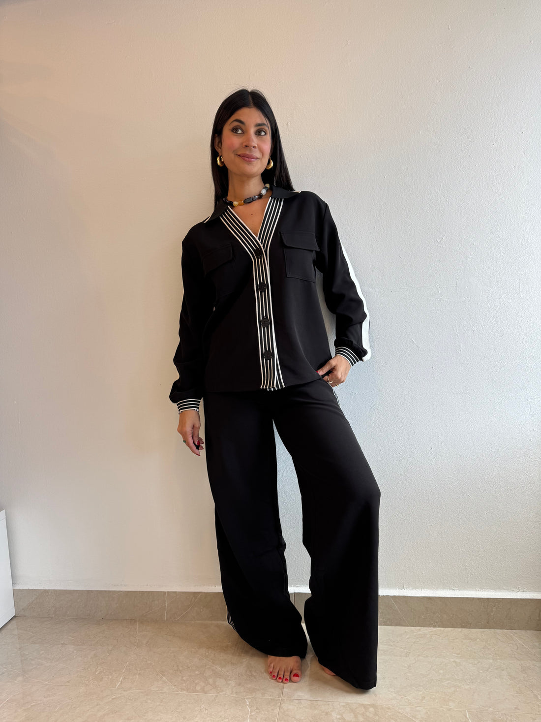 BLACK SET