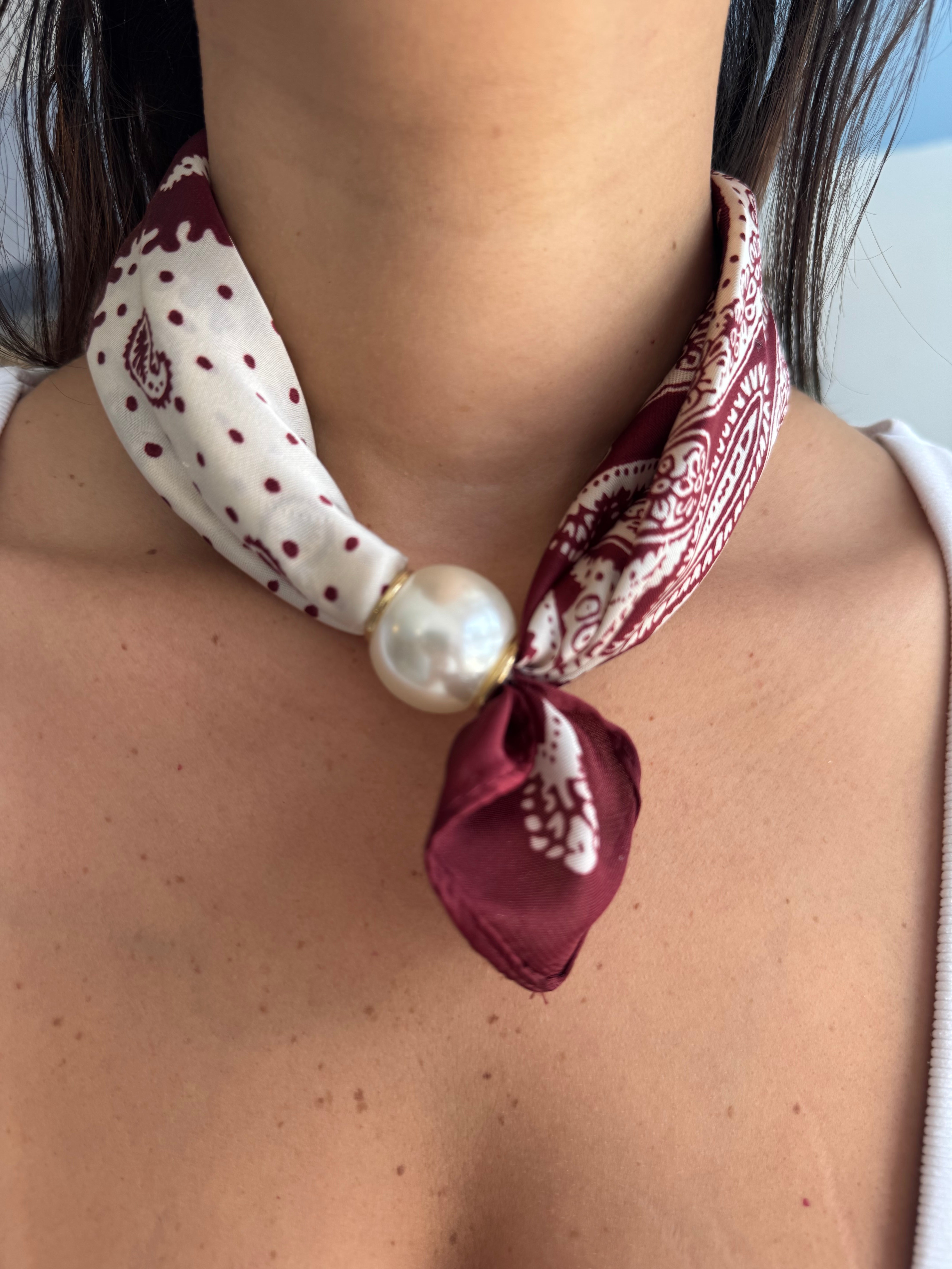 SEGOVIA NECKLACE