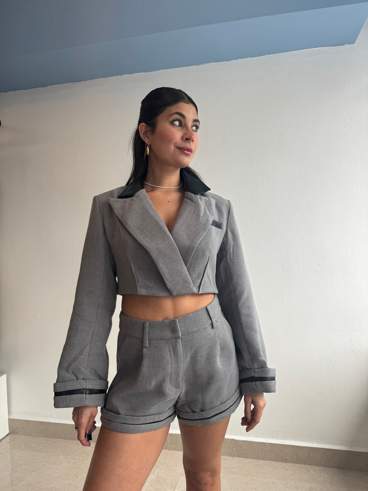 CHARCOAL BLAZER