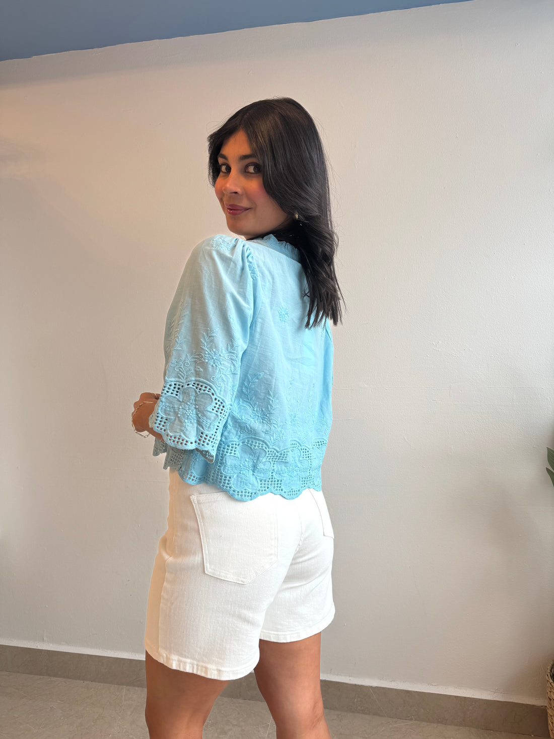 TURQUOISE TOP