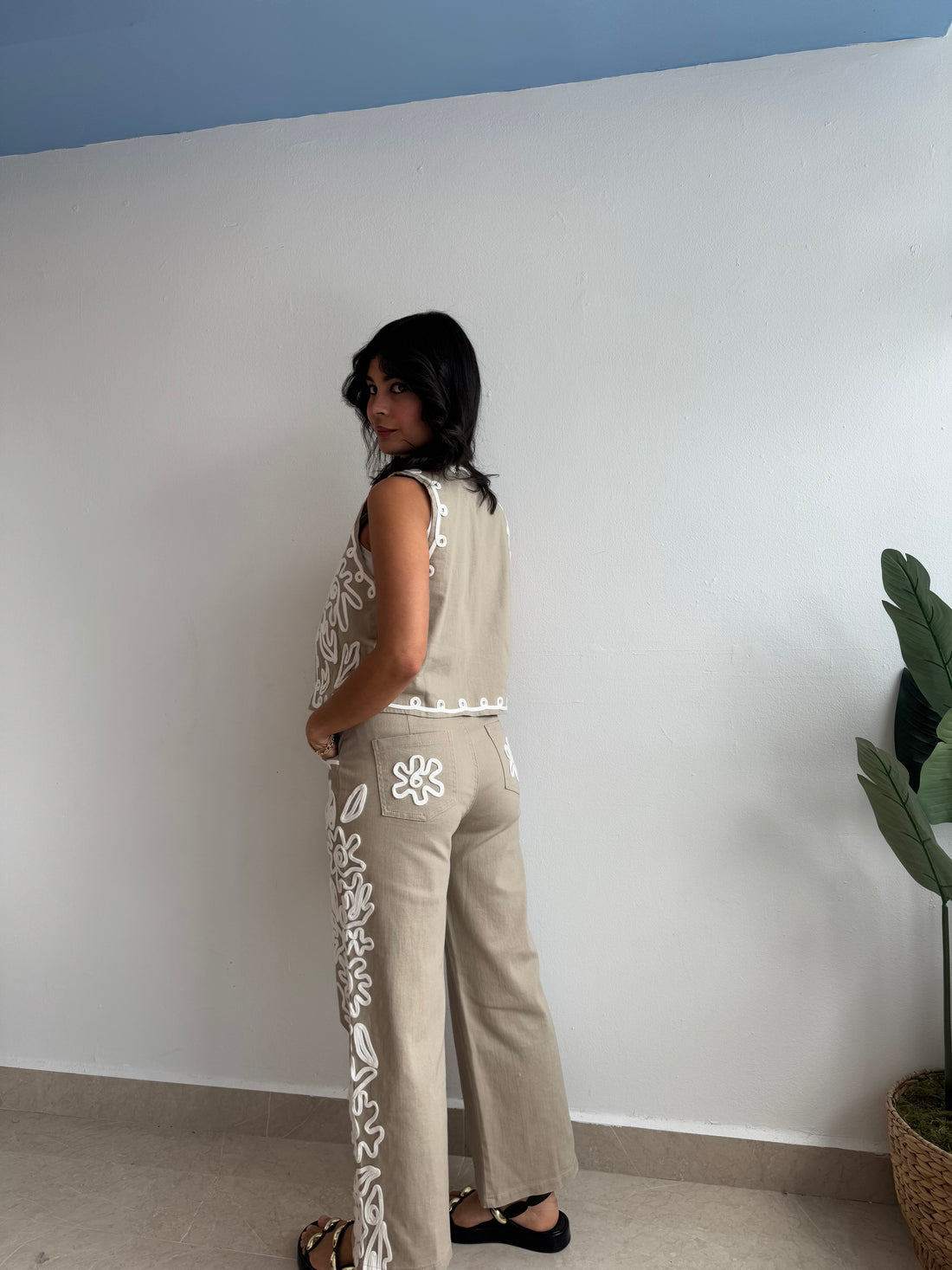 TAUPE PANTS