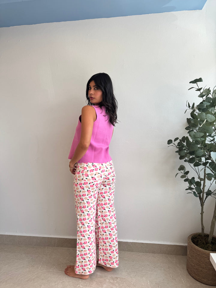 PINK PANTS
