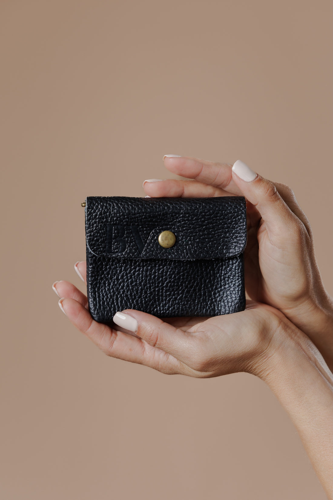 BLACK POUCH