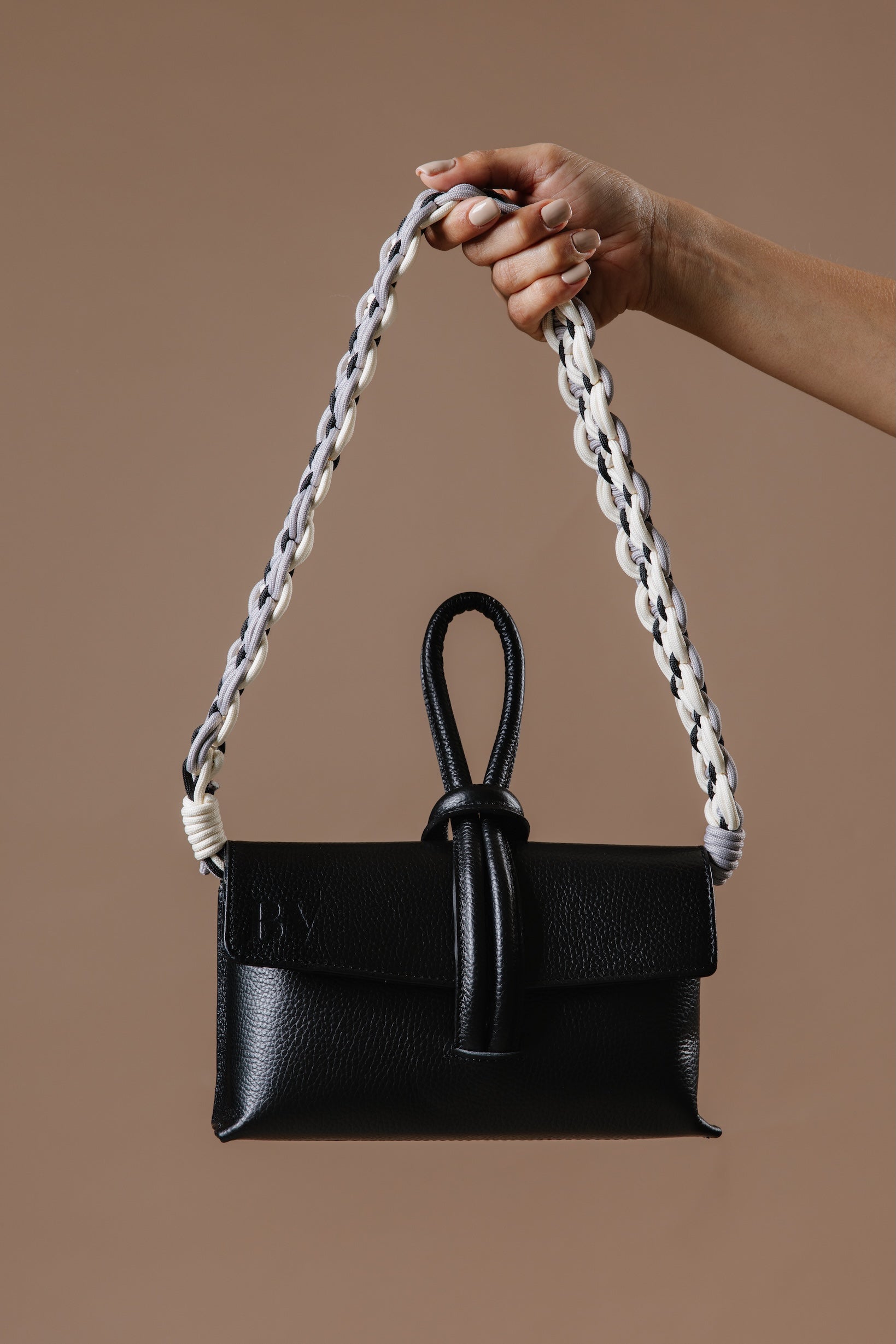 BLACK STRAP
